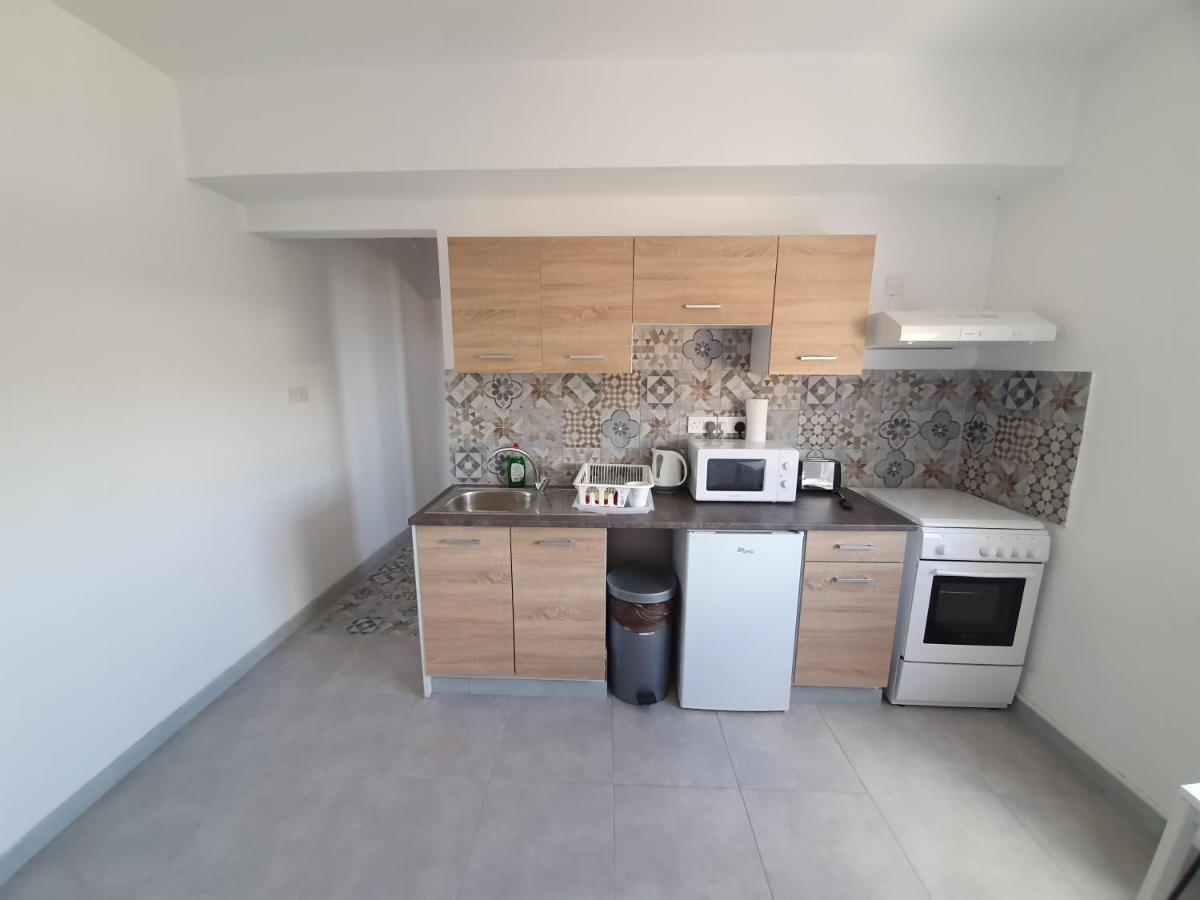 Valentinos Apartments Pafos Dış mekan fotoğraf