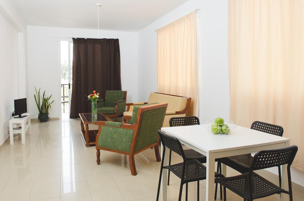 Valentinos Apartments Pafos Dış mekan fotoğraf