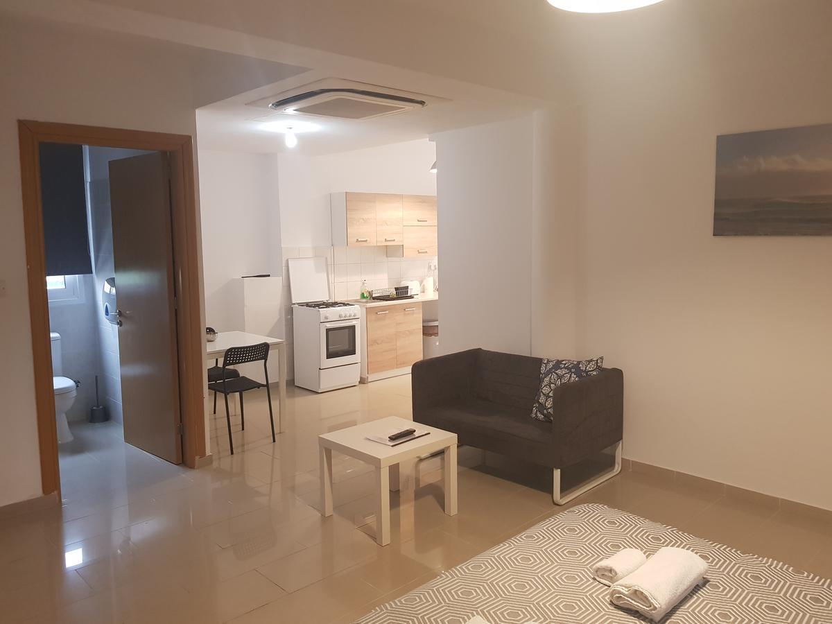 Valentinos Apartments Pafos Dış mekan fotoğraf